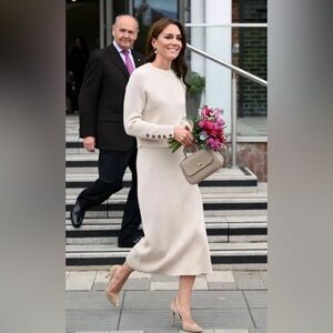 La Maille Sezane Wool Knit Jumper Sweater Oatmeal Beige Women’s Size S